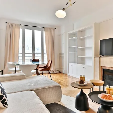 Neuilly-sur-seine, Cocon Familial